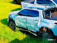 Ladrão furta caminhonete e bate em tudo que vê pela frente durante fuga no Jardim Estela Ladrão furta caminhonete e bate em tudo que vê pela frente durante fuga no Jardim Estela