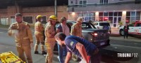 Siate socorre três turistas após colisão na Av. das Cataratas Siate socorre três turistas após colisão na Av. das Cataratas