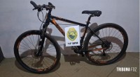 PM recupera bicicleta de alto valor roubada na Av. Tancredo Neves PM recupera bicicleta de alto valor roubada na Av. Tancredo Neves