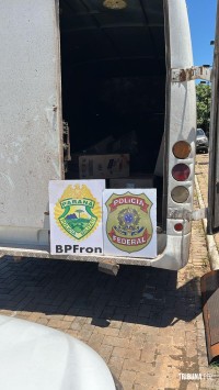 BPFRON e PF apreendem embarcação carregada com cigarros contrabandeados do Paraguai no Lago de Itaipu BPFRON e PF apreendem embarcação carregada com cigarros contrabandeados do Paraguai no Lago de Itaipu
