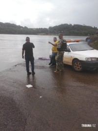 Homem sem identificação em estado de putrefação é encontrado boiando as margens do Rio Paraná Homem sem identificação em estado de putrefação é encontrado boiando as margens do Rio Paraná