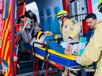 Colisão entre duas motocicletas deixa duas pessoas feridas na marginal da BR-277 Colisão entre duas motocicletas deixa duas pessoas feridas na marginal da BR-277