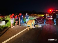 Grave acidente entre carro e moto deixa mulher em estado gravíssimo na Av. Perimetral Leste Grave acidente entre carro e moto deixa mulher em estado gravíssimo na Av. Perimetral Leste