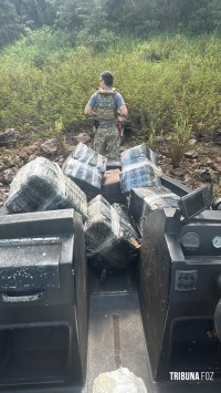 Ação conjunta da PF e PM apreende anabolizantes e pneus contrabandeados às margens do Rio Paraná Ação conjunta da PF e PM apreende anabolizantes e pneus contrabandeados às margens do Rio Paraná