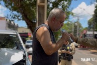 Motorista bate em árvore, recusa atendimento e é preso pela PM por embriaguês ao volante em Foz do Iguaçu Motorista bate em árvore, recusa atendimento e é preso pela PM por embriaguês ao volante em Foz do Iguaçu