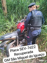 Guarda Municipal localiza motocicleta furtada com apoio de drone em área de mata em São Miguel do Iguaçu Guarda Municipal localiza motocicleta furtada com apoio de drone em área de mata em São Miguel do Iguaçu