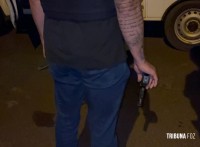 Troca de tiros com a PM durante roubo termina com um morto, um ferido e outro preso no Jardim Dona Fátima Troca de tiros com a PM durante roubo termina com um morto, um ferido e outro preso no Jardim Dona Fátima