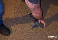 Troca de tiros com a PM durante roubo termina com um morto, um ferido e outro preso no Jardim Dona Fátima Troca de tiros com a PM durante roubo termina com um morto, um ferido e outro preso no Jardim Dona Fátima