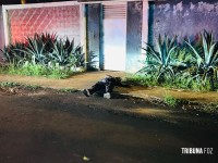 Troca de tiros com a PM durante roubo termina com um morto, um ferido e outro preso no Jardim Dona Fátima Troca de tiros com a PM durante roubo termina com um morto, um ferido e outro preso no Jardim Dona Fátima