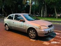 Confronto com a polícia termina com dois mortos um preso e armas apreendidas na Vila Portes Confronto com a polícia termina com dois mortos um preso e armas apreendidas na Vila Portes