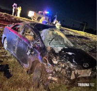 Três mortos após violenta colisão entre carro e moto em Minga Guazú, no Paraguai Três mortos após violenta colisão entre carro e moto em Minga Guazú, no Paraguai