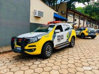 PM apreende armas de fogo e veículo abandonado no Jardim São Paulo em Foz do Iguaçu PM apreende armas de fogo e veículo abandonado no Jardim São Paulo em Foz do Iguaçu