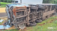 Colisão entre ônibus e carreta deixa feridos e interdita a BR-277 em São Miguel do Iguaçu Colisão entre ônibus e carreta deixa feridos e interdita a BR-277 em São Miguel do Iguaçu