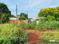 Carreta furtada é recuperada após rastro de destruição na Vila Miranda em Foz do Iguaçu Carreta furtada é recuperada após rastro de destruição na Vila Miranda em Foz do Iguaçu