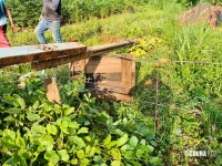 Carreta furtada é recuperada após rastro de destruição na Vila Miranda em Foz do Iguaçu Carreta furtada é recuperada após rastro de destruição na Vila Miranda em Foz do Iguaçu