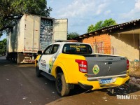 Carreta furtada é recuperada após rastro de destruição na Vila Miranda em Foz do Iguaçu Carreta furtada é recuperada após rastro de destruição na Vila Miranda em Foz do Iguaçu