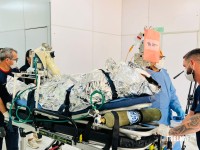 Vítima de explosão em apartamento é transferida em estado gravíssimo para hospital referência Vítima de explosão em apartamento é transferida em estado gravíssimo para hospital referência