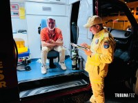 Homem atropela pessoas após confusão em bar na Vila Brás em Foz do Iguaçu Homem atropela pessoas após confusão em bar na Vila Brás em Foz do Iguaçu