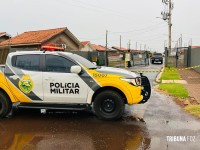 Delegacia de Homicídios e Policia Cientifica fazer perícia em caminhonete perseguida e metralhada no Bairro Três Lagoas Delegacia de Homicídios e Policia Cientifica fazer perícia em caminhonete perseguida e metralhada no Bairro Três Lagoas