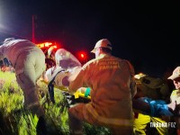 Grave acidente na Av. Perimetral Leste: Motorista fica preso nas ferragens após colidir contra motocicleta Grave acidente na Av. Perimetral Leste: Motorista fica preso nas ferragens após colidir contra motocicleta