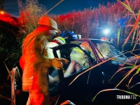 Grave acidente na Av. Perimetral Leste: Motorista fica preso nas ferragens após colidir contra motocicleta Grave acidente na Av. Perimetral Leste: Motorista fica preso nas ferragens após colidir contra motocicleta