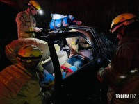 Grave acidente na Av. Perimetral Leste: Motorista fica preso nas ferragens após colidir contra motocicleta Grave acidente na Av. Perimetral Leste: Motorista fica preso nas ferragens após colidir contra motocicleta