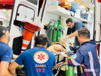 Carro passa atirando e deixa três pessoas em estado gravíssimo no Bairro Jardim São Paulo Carro passa atirando e deixa três pessoas em estado gravíssimo no Bairro Jardim São Paulo