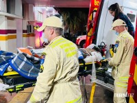 Carro passa atirando e deixa três pessoas em estado gravíssimo no Bairro Jardim São Paulo Carro passa atirando e deixa três pessoas em estado gravíssimo no Bairro Jardim São Paulo