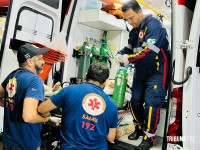 Carro passa atirando e deixa três pessoas em estado gravíssimo no Bairro Jardim São Paulo Carro passa atirando e deixa três pessoas em estado gravíssimo no Bairro Jardim São Paulo