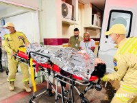 Carro passa atirando e deixa três pessoas em estado gravíssimo no Bairro Jardim São Paulo Carro passa atirando e deixa três pessoas em estado gravíssimo no Bairro Jardim São Paulo