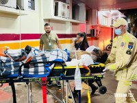 Carro passa atirando e deixa três pessoas em estado gravíssimo no Bairro Jardim São Paulo Carro passa atirando e deixa três pessoas em estado gravíssimo no Bairro Jardim São Paulo