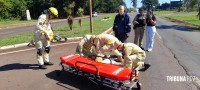 Motociclista é socorrido pelo Siate após colisão na Av. das Cataratas Motociclista é socorrido pelo Siate após colisão na Av. das Cataratas