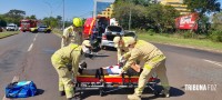 Motociclista é socorrido pelo Siate após colisão na Av. das Cataratas Motociclista é socorrido pelo Siate após colisão na Av. das Cataratas