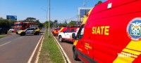 Motociclista é socorrido pelo Siate após colisão na Av. das Cataratas Motociclista é socorrido pelo Siate após colisão na Av. das Cataratas