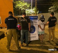 INTERPOL prende homem com carro roubado no Brasil no Bairro San Antonio de Ciudad Del Este INTERPOL prende homem com carro roubado no Brasil no Bairro San Antonio de Ciudad Del Este