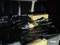 Van carregada com celulares é apreendida após motorista bater e fugir no Jardim das Palmeiras Van carregada com celulares é apreendida após motorista bater e fugir no Jardim das Palmeiras