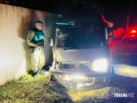 Van carregada com celulares é apreendida após motorista bater e fugir no Jardim das Palmeiras Van carregada com celulares é apreendida após motorista bater e fugir no Jardim das Palmeiras