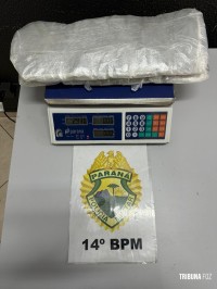 PM prende mulher com quase 3 Kg de haxixe na Rodoviária Internacional de Foz do Iguaçu PM prende mulher com quase 3 Kg de haxixe na Rodoviária Internacional de Foz do Iguaçu