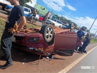 Colisão seguido de capotamento deixa duas pessoas feridas no Km 6,5 em Ciudad del Este Colisão seguido de capotamento deixa duas pessoas feridas no Km 6,5 em Ciudad del Este