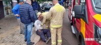 Motociclista é socorrido pelo Siate após colisão no Porto Meira Motociclista é socorrido pelo Siate após colisão no Porto Meira