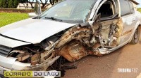 Acidente na PR-495 deixa dois feridos após colisão entre carro e caminhão em Santa Helena Acidente na PR-495 deixa dois feridos após colisão entre carro e caminhão em Santa Helena