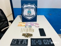 GTA e K9 da Guarda Municipal prendem homem com drogas no Centro Pop no Jardim São Paulo GTA e K9 da Guarda Municipal prendem homem com drogas no Centro Pop no Jardim São Paulo
