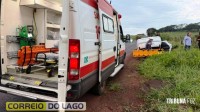 Veículo com mãe e filhos capota após motorista tentar evitar batida frontal em Santa Helena Veículo com mãe e filhos capota após motorista tentar evitar batida frontal em Santa Helena