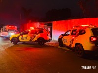 Homem morre após sofrer queda de escada e bater a cabeça no bairro Cidade Nova em Foz do Iguaçu Homem morre após sofrer queda de escada e bater a cabeça no bairro Cidade Nova em Foz do Iguaçu