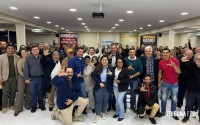 Mais um pré-candidato paraquedista caindo em Foz do Iguaçu Mais um pré-candidato paraquedista caindo em Foz do Iguaçu