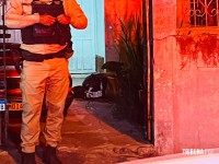 Homem é executado a tiros no Jardim Tarobá Homem é executado a tiros no Jardim Tarobá