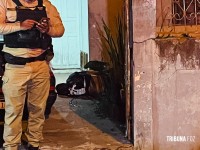 Homem é executado a tiros no Jardim Tarobá Homem é executado a tiros no Jardim Tarobá