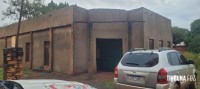 Ladrões tentam arrombar cofre de igreja durante a madrugada no Paraguai Ladrões tentam arrombar cofre de igreja durante a madrugada no Paraguai