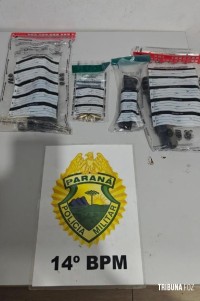 PM prende homem por porte de arma de fogo de uso restrito em Foz do Iguaçu PM prende homem por porte de arma de fogo de uso restrito em Foz do Iguaçu