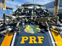 PRF apreende 26 fuzis na BR-277 em Santa Terezinha de Itaipu PRF apreende 26 fuzis na BR-277 em Santa Terezinha de Itaipu